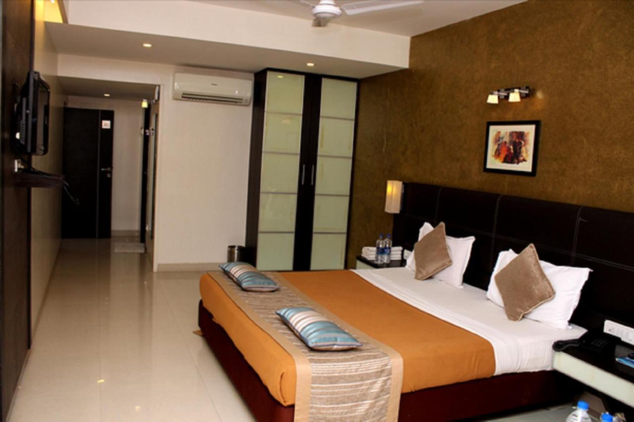 Hotel Princess Park Daman Exteriör bild