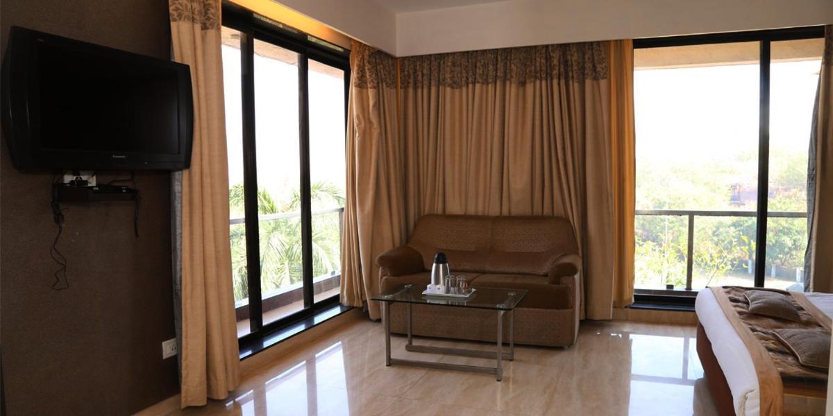 Hotel Princess Park Daman Exteriör bild